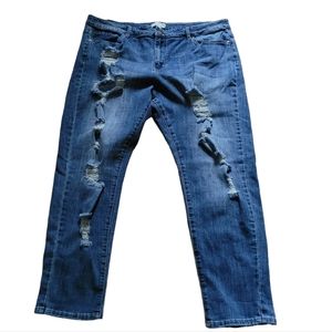 Forever 21 Plus Size distressed destroyed jeans 18